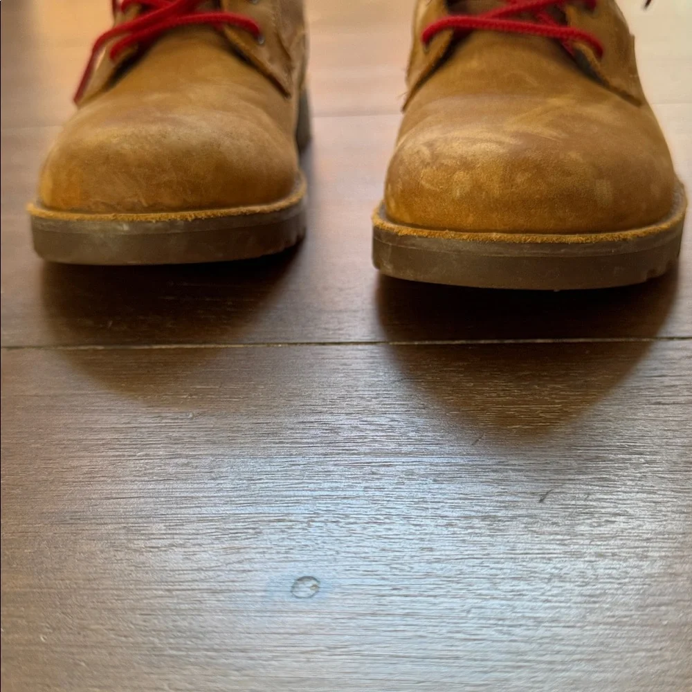 Size 1 Ugg Koren gender neutral lace up combat Boots
